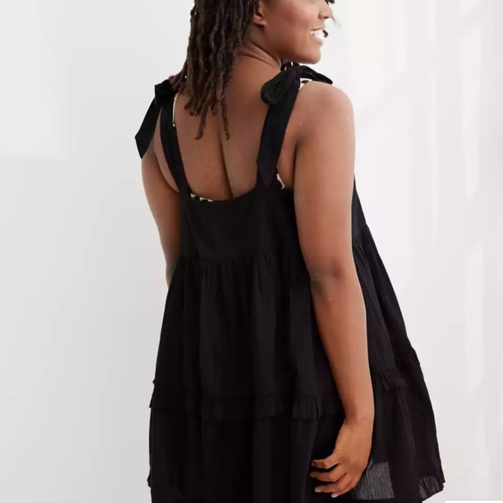 NWOT WHITE Aerie tie shoulder cover up